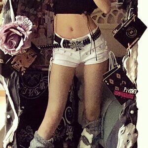 white shorts with laces and belt XS